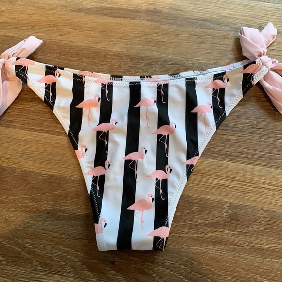 Bikini bottoms only.  2 pair for the price of one - Picture 4 of 6